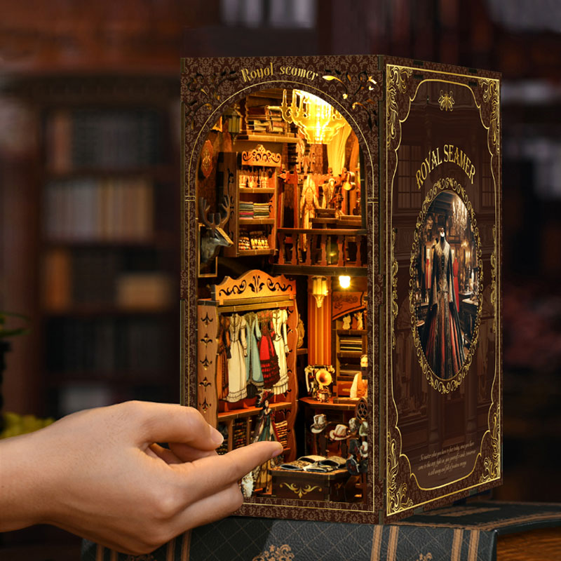 The Royal Atelier DIY Book Nook Kit | Windsor & Scroll
